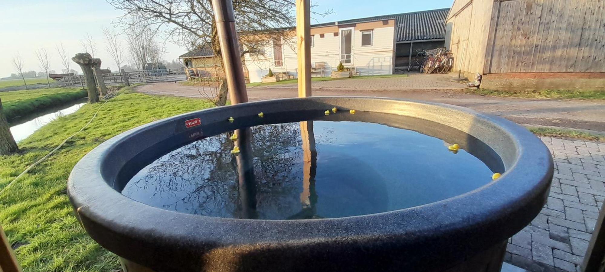 Stacaravan Op De Paardenboerderij Sneek Exteriér fotografie